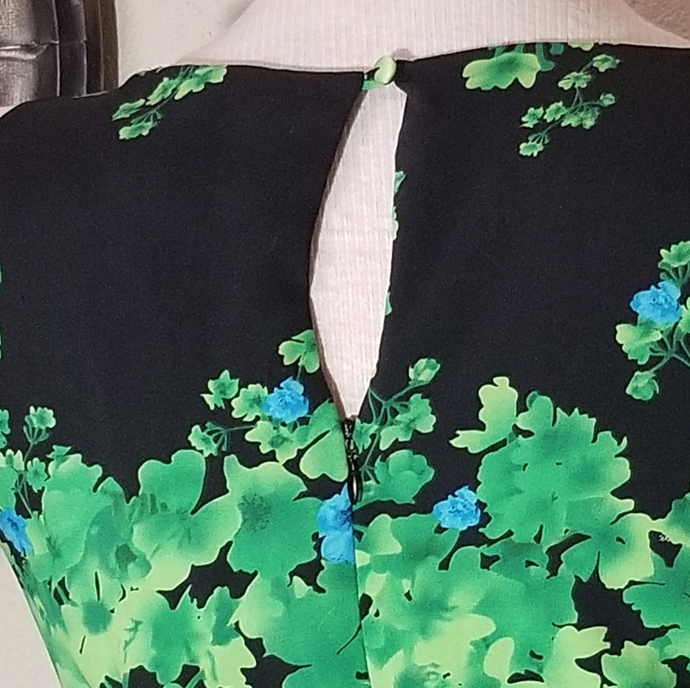 ECI New York Dress Floral Green Size 2X - Picture 11 of 13